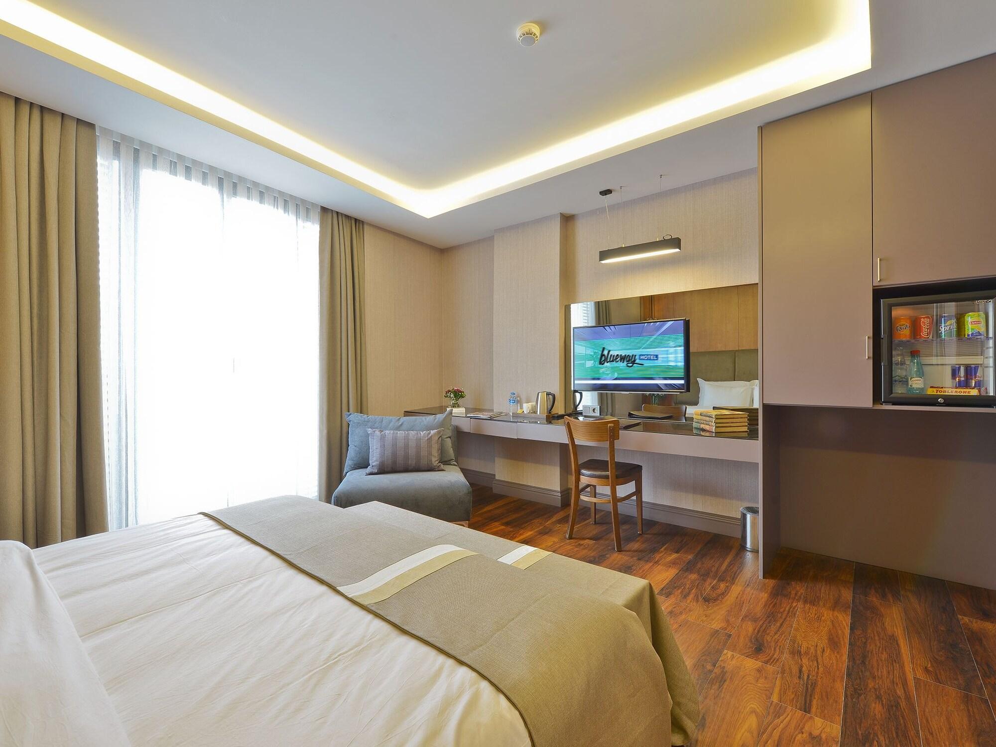 Blueway Hotel City Istanbul Bagian luar foto