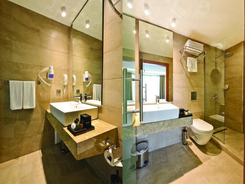 Blueway Hotel City Istanbul Bagian luar foto