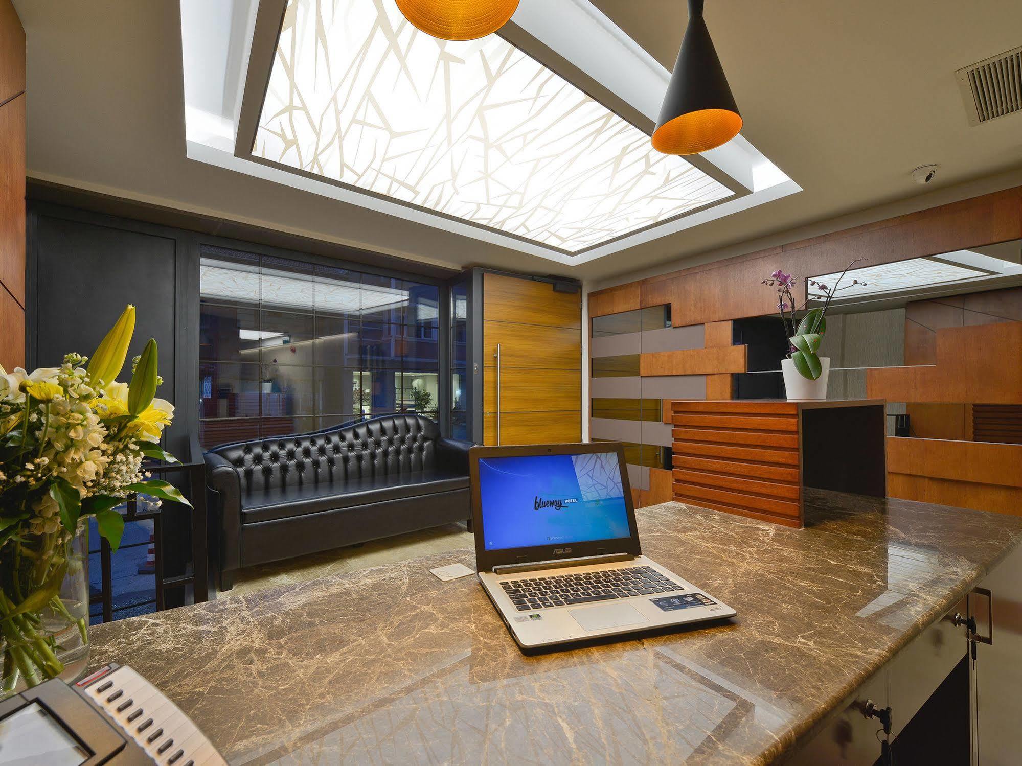 Blueway Hotel City Istanbul Bagian luar foto